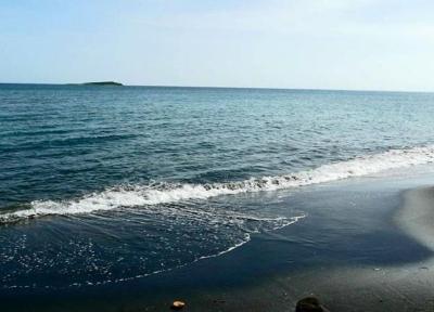 دریای خزر آرام است