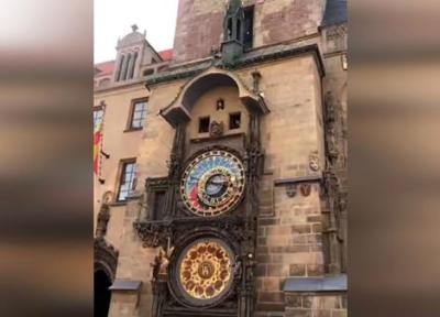 ساعت متعلق به دوران قرون وسطی چه شکلی است؟