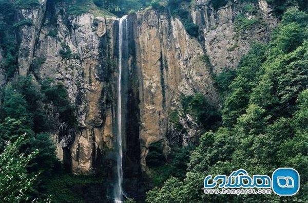 آبشار لاتون گیلان ، شکوهی دیدنی در دل طبیعت