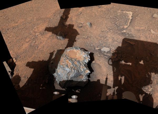 کشف یک شهاب سنگ فلزی و برّاق در مریخ