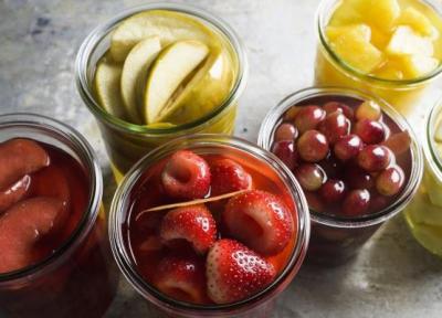 خوشمزه ترین ترشی هایی که می توانید با میوه های تابستانه درست کنید